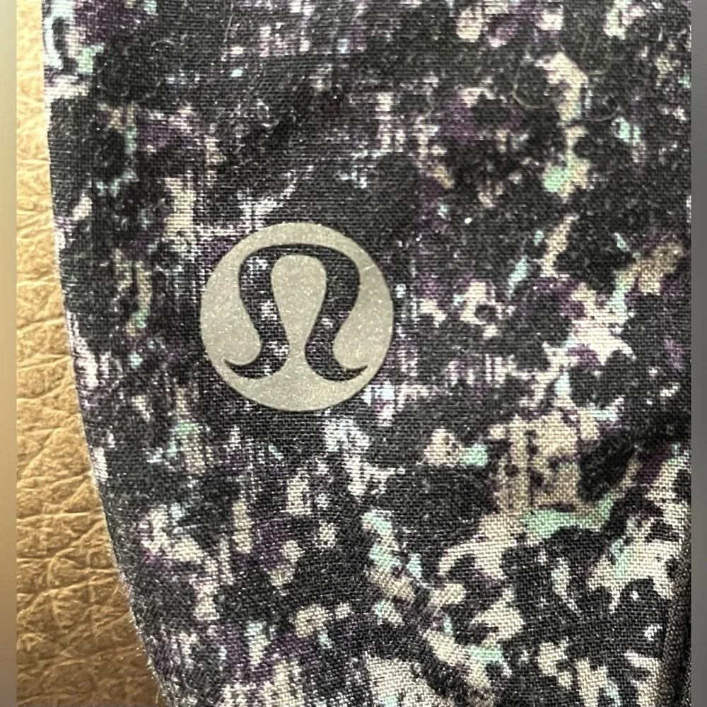 *EUC* Lululemon Run Times Shorts - Rocky Road Sand Dune Toothpaste - Wmns Size 6